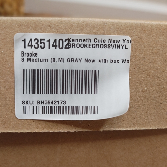 Kenneth Cole Brooke Suede Cross Strap Heeled Sandal, Gray 8M - Picture 5 of 16